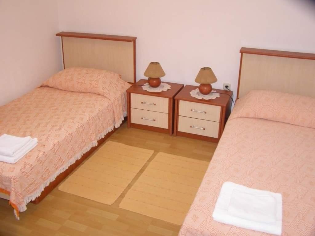 Apartmani Maria Preko Exterior foto